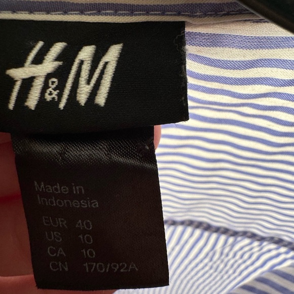 H&M button up - Picture 3 of 4